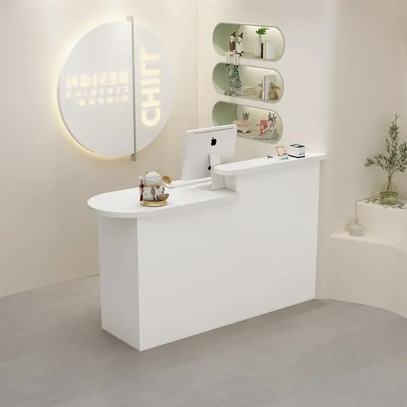 Outfit Shop Moderne receptieba - Office Furniture Services recensie en prijs